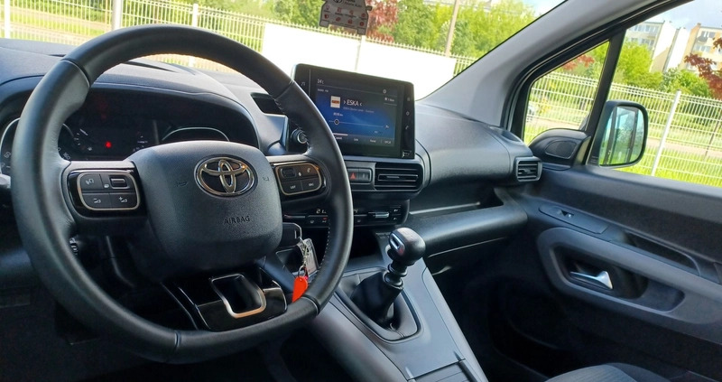 Toyota Proace City Verso cena 135900 przebieg: 11793, rok produkcji 2022 z Kleczew małe 596